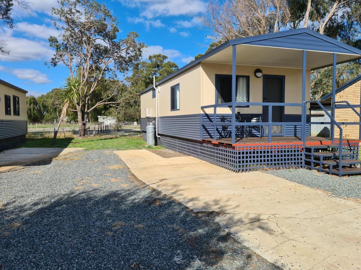 Pinjarra Caravan Park And Cabins Exterior photo