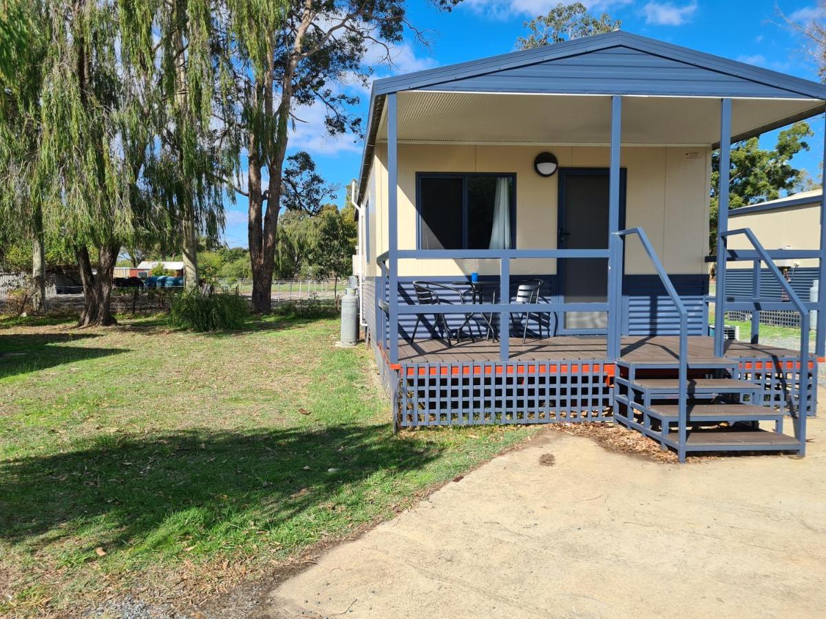 Pinjarra Caravan Park And Cabins Exterior photo