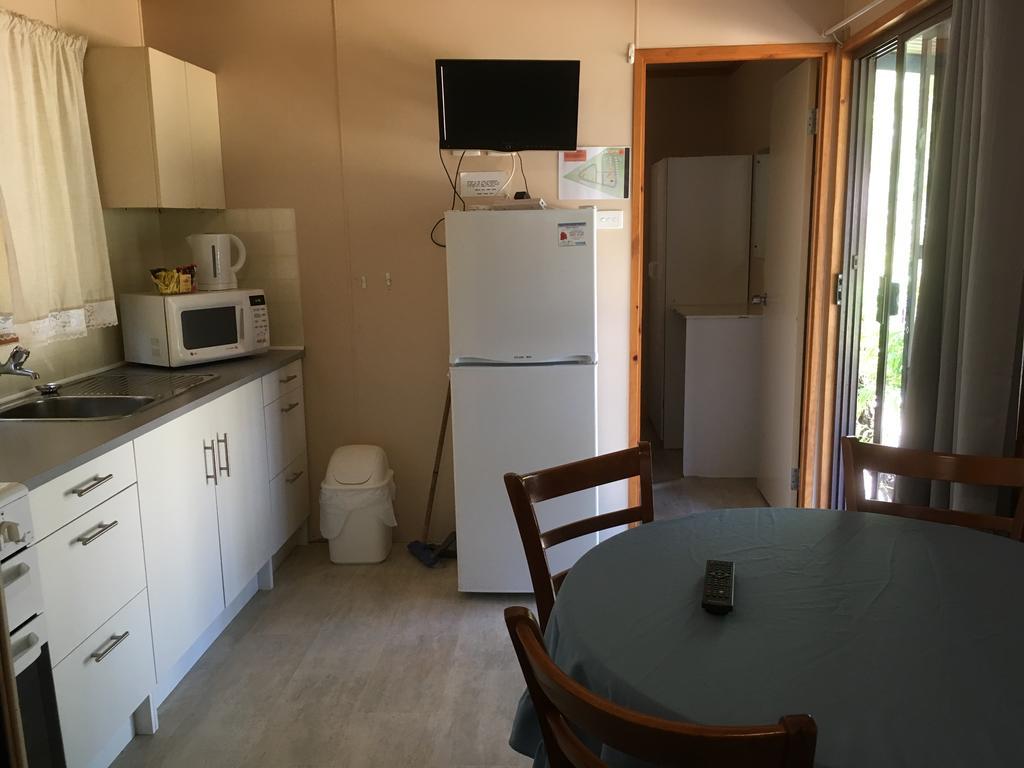 Pinjarra Caravan Park And Cabins Exterior photo