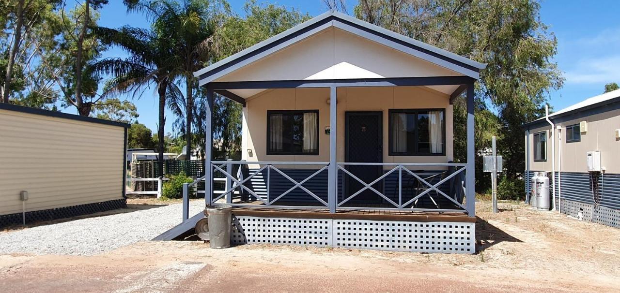 Pinjarra Caravan Park And Cabins Exterior photo